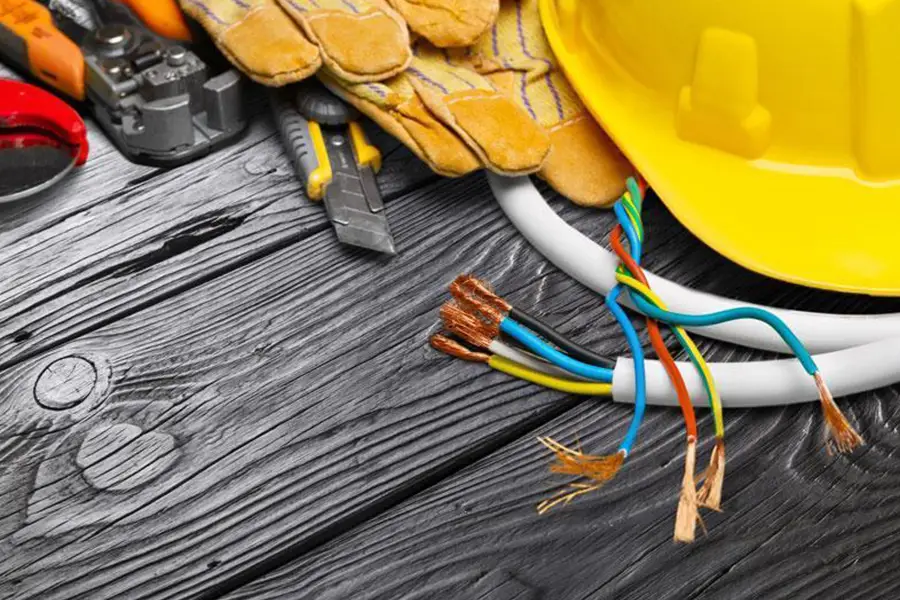 Electrical contractor wiring and tools