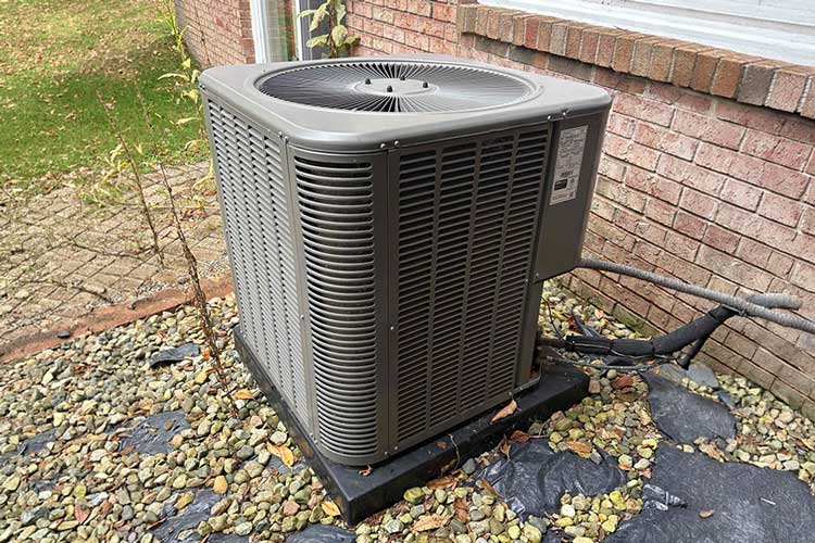 Heat pump replacement service